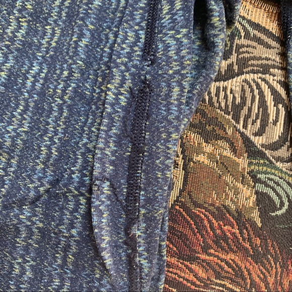 Lululemon Wunder Under Mid Rise - Picture 9 of 12